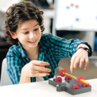 Magnet Lab STEM Kit - 12 Experiments